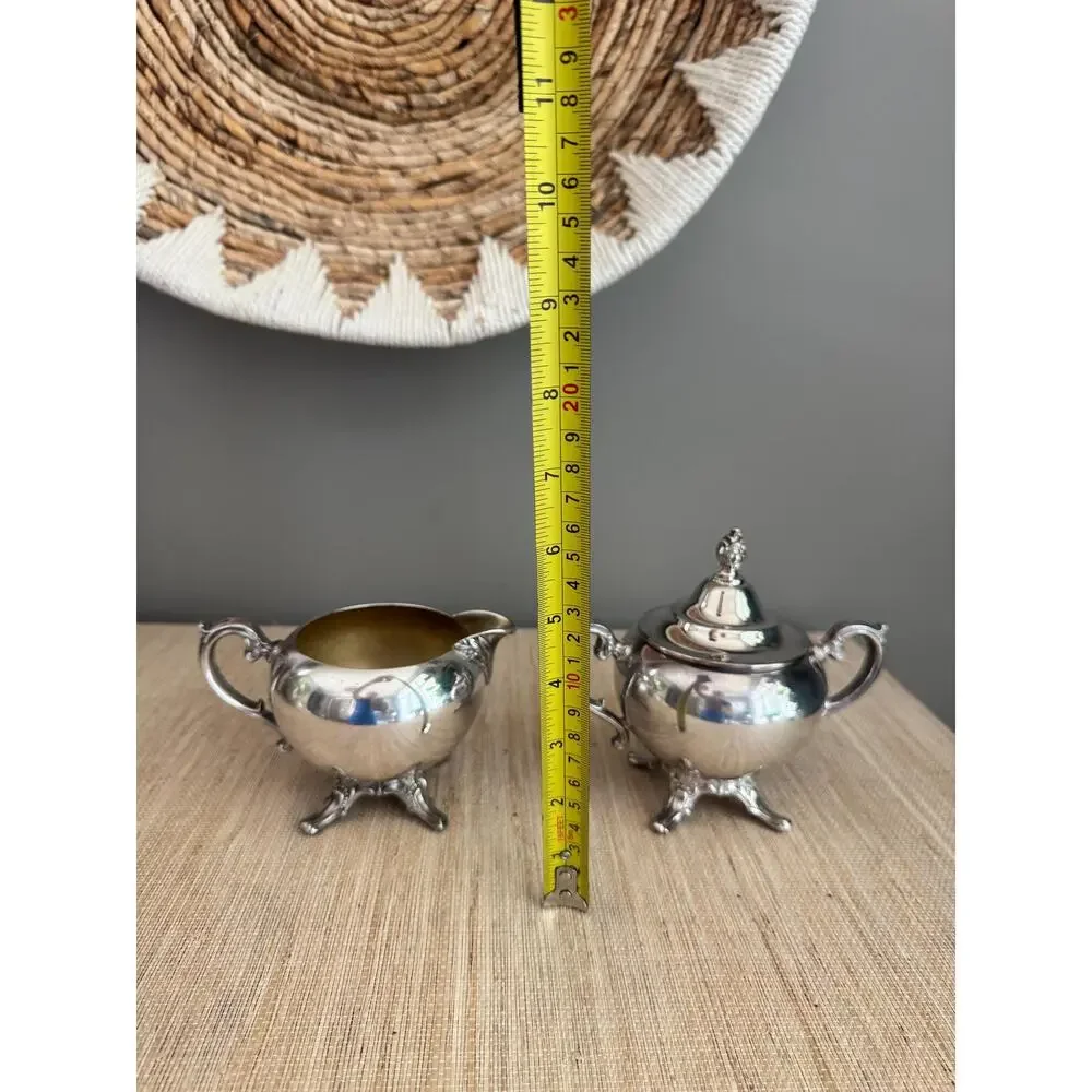 Vintage Wm Rogers Silverplate Cream & Sugar Set with Finial Lid
